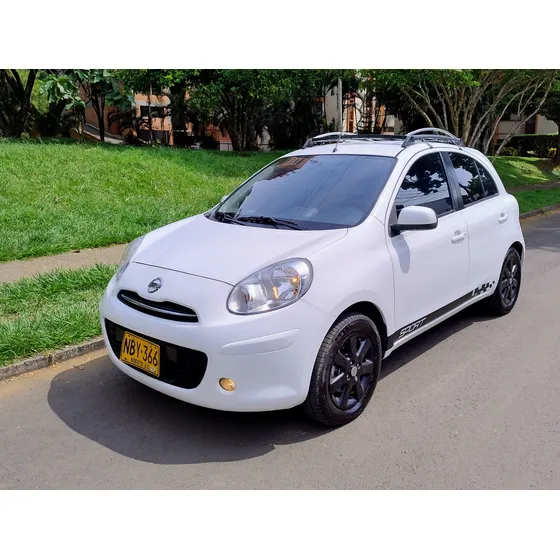 Nissan March 1.6 Advance
