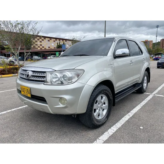 Toyota Fortuner 2.7l 4x4