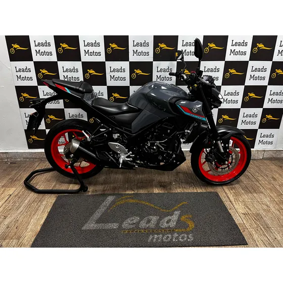 Yamaha Mt-03 