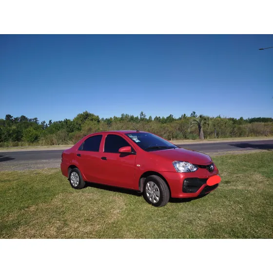 Toyota Etios 1.5 Sedan X