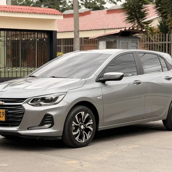 Chevrolet Onix 2024 1.0t Premier Hatch At