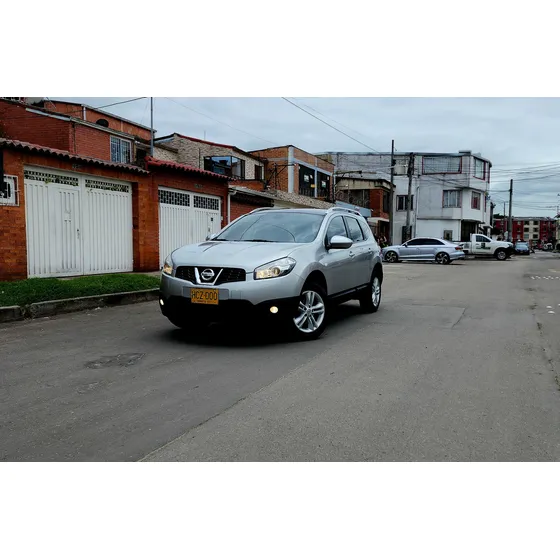 Nissan Qashqai 2.0l 2wd +2