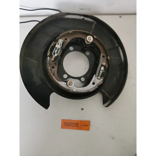 Juego Balatas Traseras Derechas Nissan Pathfinder 3.5 4x4