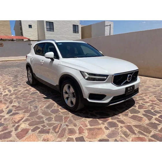 Volvo Xc40 Momentum Ignite T5 Awd