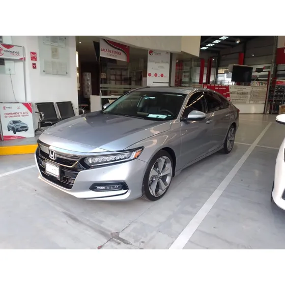 Honda Accord 2.0 Touring At