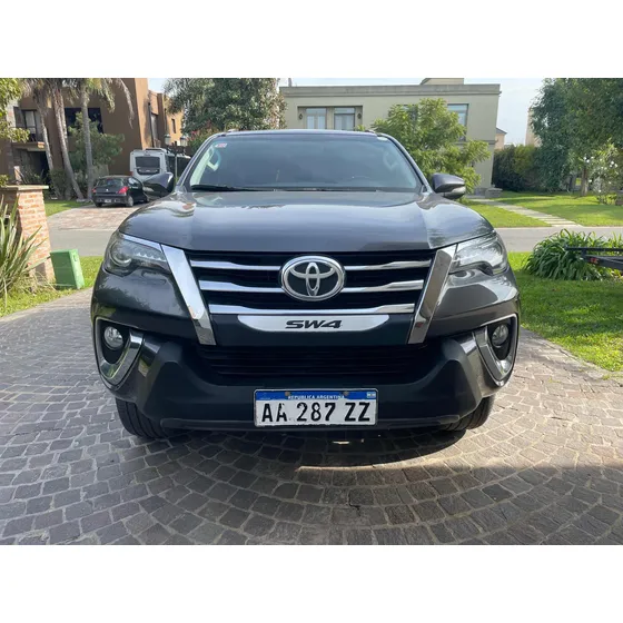 Toyota Hilux Sw4 2.8 Srx 177cv 4x4 7as At
