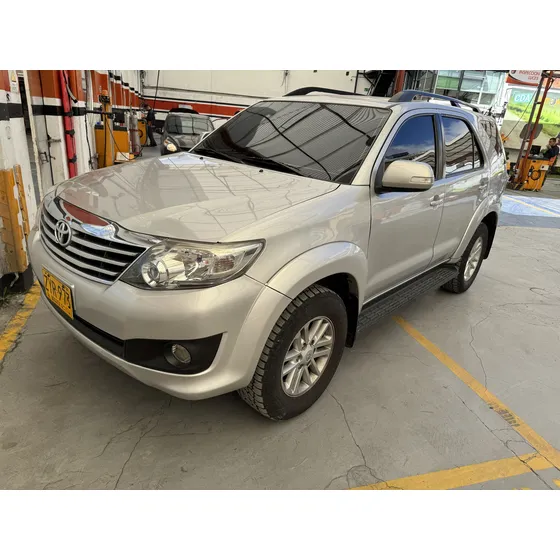 Toyota Fortuner 2.7l 4x2