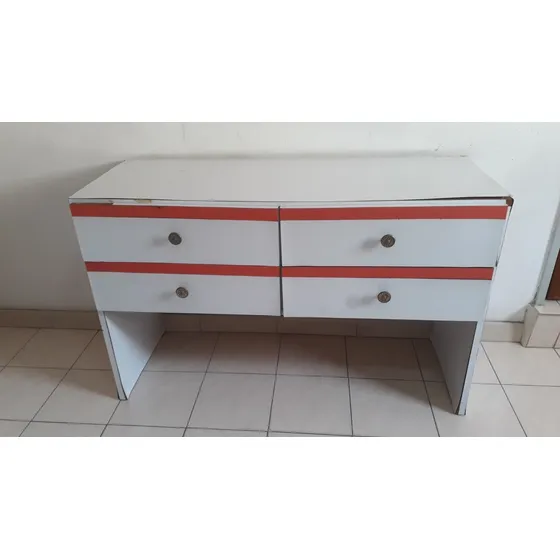 Mueble Peinadora Comoda Gavetero En Formica Blanco.