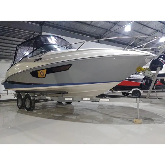 Canestrari 245 G3 Con Mercury 250 V8