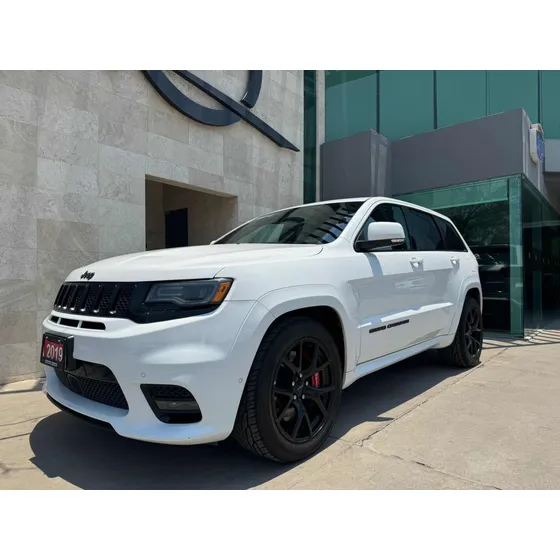 Jeep Grand Cherokee 6.4 Srt-8 At