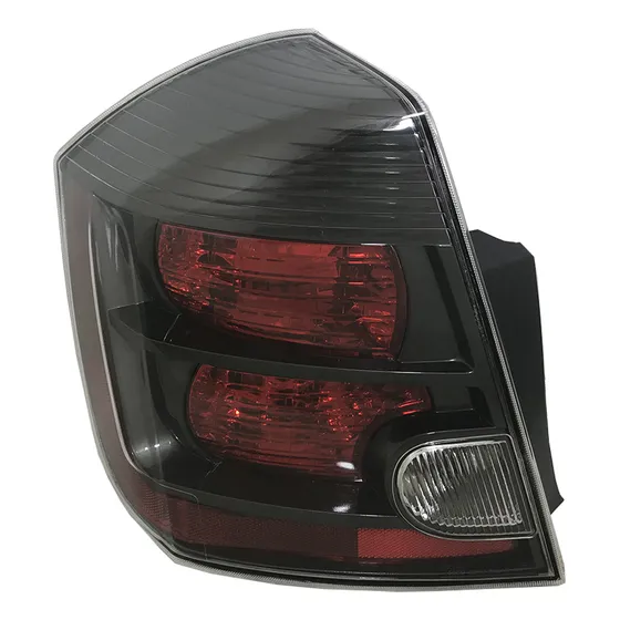 Stop Izquierdo Para Nissan Sentra B16 2007 A 2012 Lente Humo