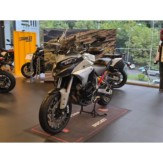 Ducati Multistrada V4 S 2022