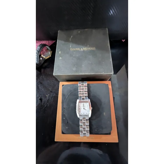 Baume Mercier  Hampton