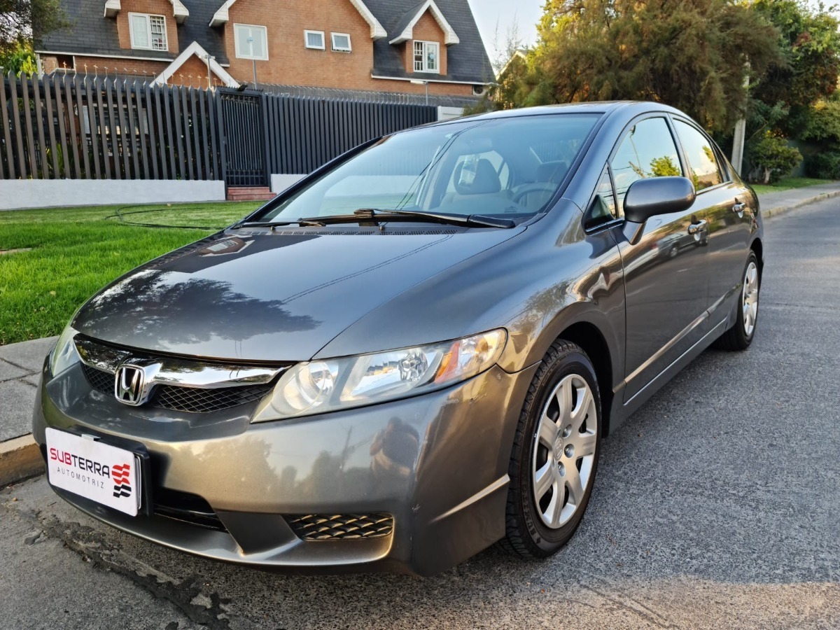 Honda Civic Lx 1.8 At 2010