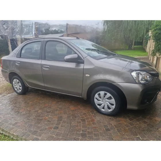 Toyota Etios 1.5 Xs