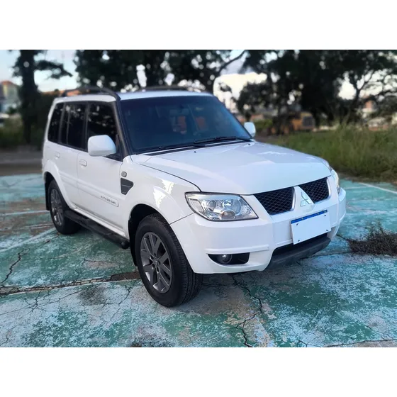 Mitsubishi Pajero Tr4 2.0 4x2 Flex Aut. 5p