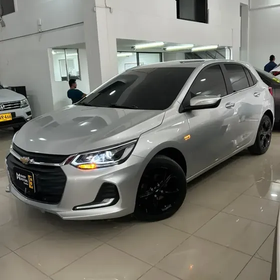 Chevrolet Onix 2022 1.0t Premier Hatch At