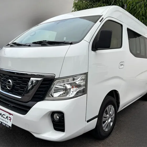 Nissan Urvan 2021 2.5 15 Pas Amplia Aa Mt