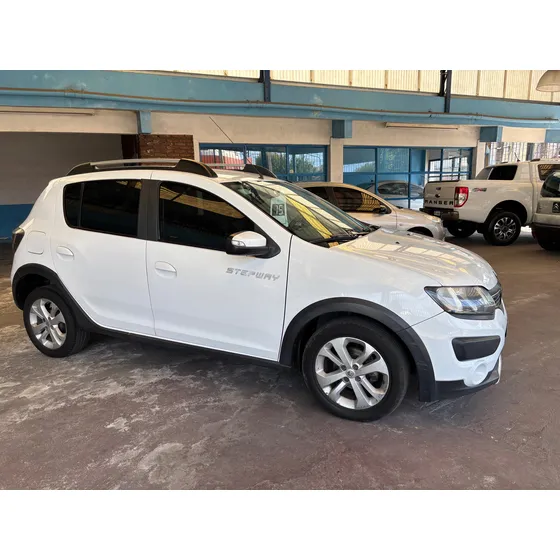 Renault Sandero Stepway 1.6 Privilege Nav 105cv