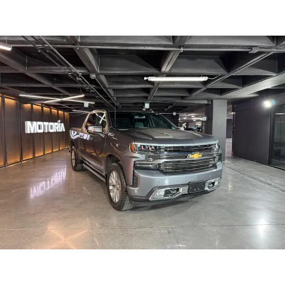 Chevrolet Cheyenne 6.2 V8 Doble Cabina High Country 4x4 At