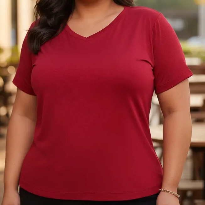 Blusa Feminina Plus Size Gola V Manga Curta Básica Versátil Tam. G1 e G2 - 4 cores Blusa Feminina Plus Size Gola V Manga Curta Básica Versátil Tam. G1 e G2 - 4 cores