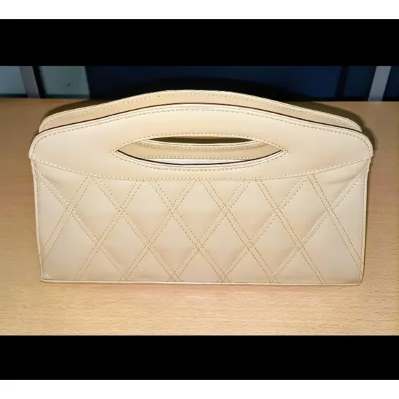 Cartera De Cuero Tipo Sobre Marca Cereré