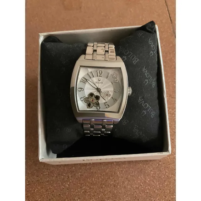 Reloj Bulova  96p119 Bva Serie Floral Dama