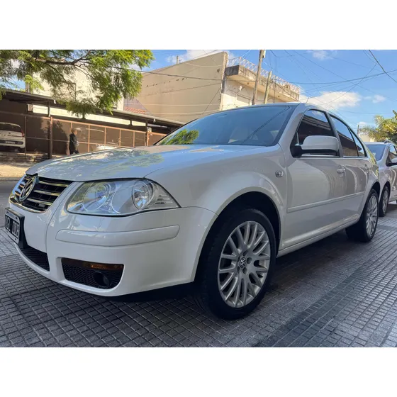 Volkswagen Bora 1.8 Highline T Tiptronic Cuero