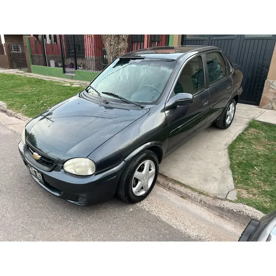 Chevrolet Corsa Classic 1.6 Gl Aa 4p
