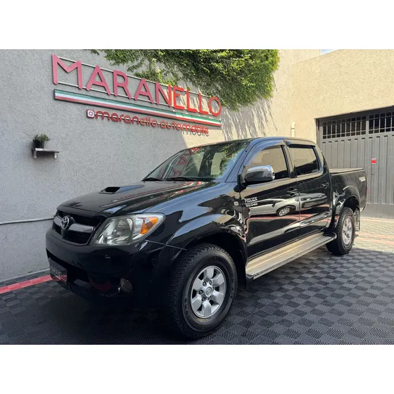 Toyota Hilux Pick-up 3.0 Cd Srv Cuero I 171cv 4x2