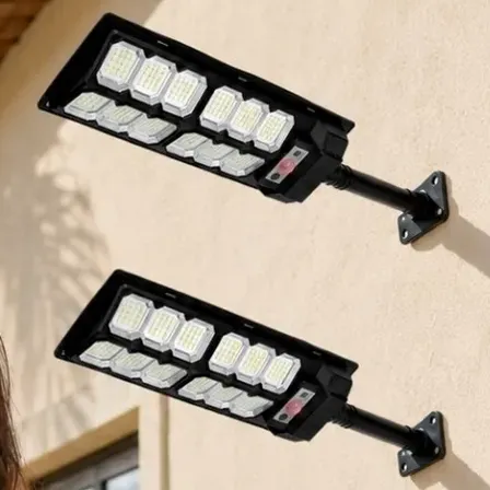 Kit 2 Luminária Solar 800w Holofote Potente Com Sensor Bateria/solar (tensão Específica Não Informada) Preto Branco