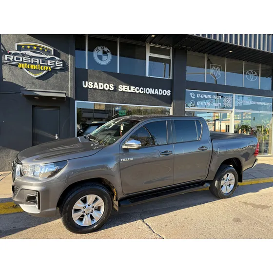 Toyota Hilux Srv 4x2 Mt