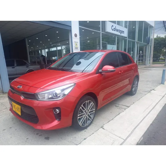 Kia Rio Rio Automatico R17 Techo