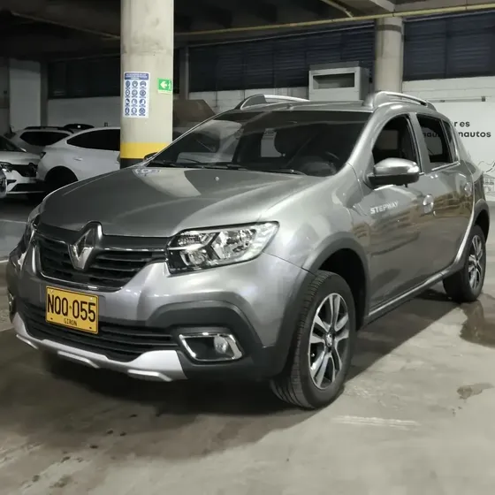 Renault Stepway 1.6 Intens usado en Floridablanca