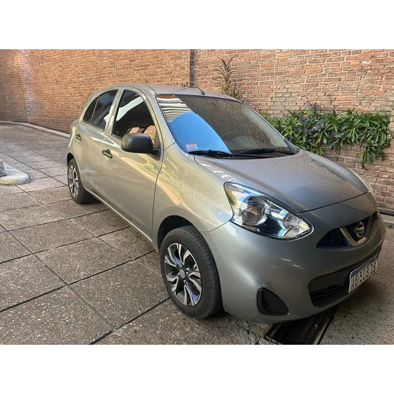 Nissan March 1.6 Active 107cv