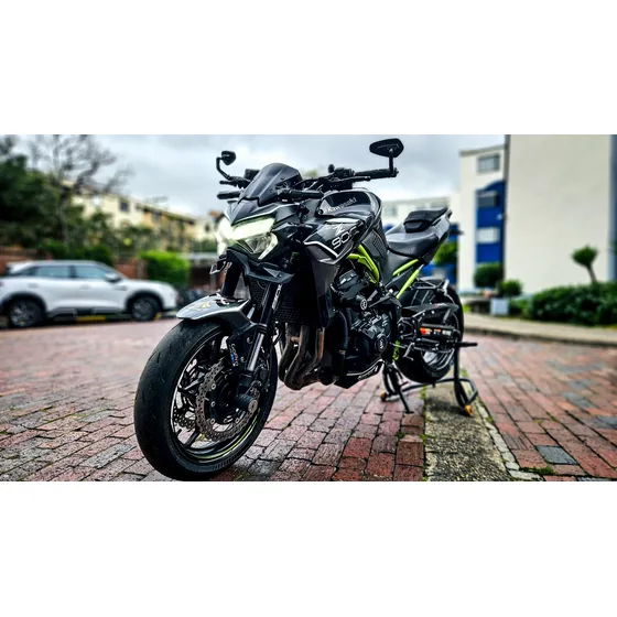 ¡juguete! Kawasaki Z900