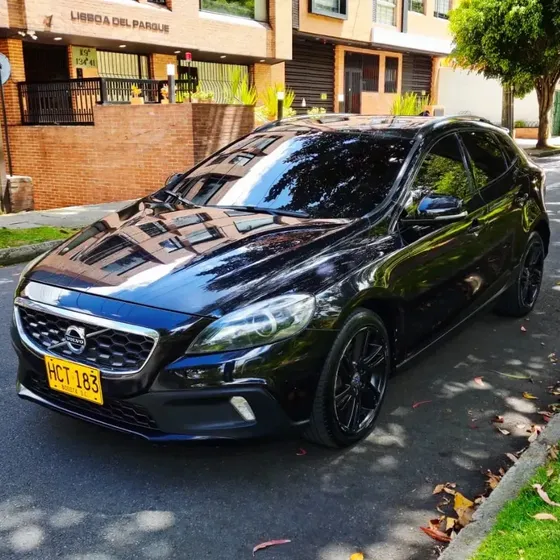 Volvo V40 2013 2.5 T5 Cross Country Awd