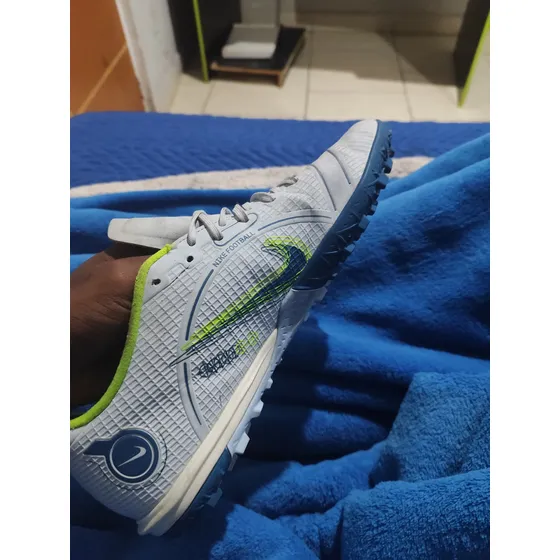 Chuteira De Society Nike Mercurial Vapor 14 Academy N° 44