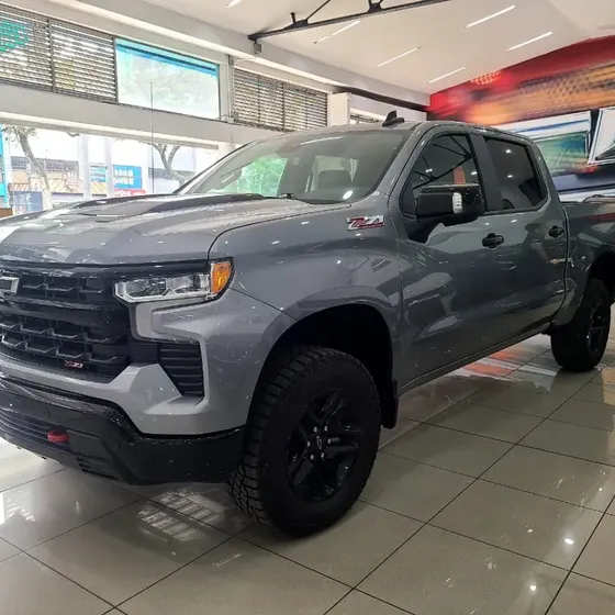 Chevrolet Silverado 2026 5.3 Z71 4x4 At