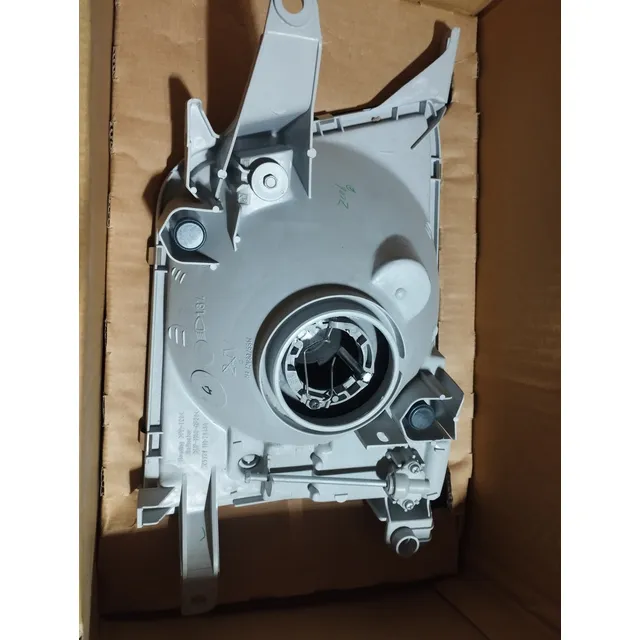 Faro Izquierdo Toyota Meru Original