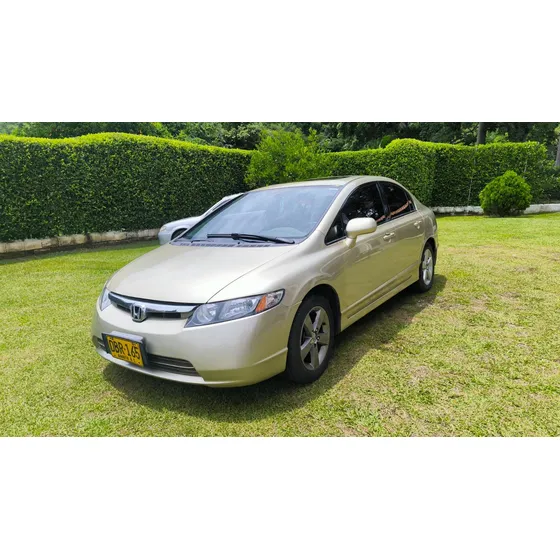Honda Civic 1.8 Ex 4 P