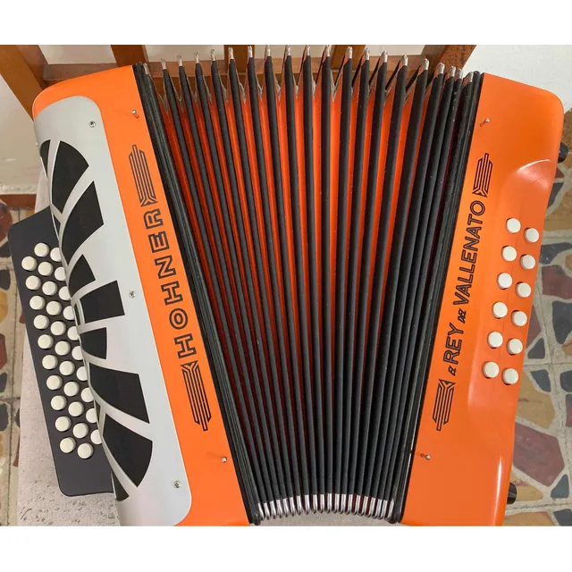 Acordeon Hohner Rey Vallenato