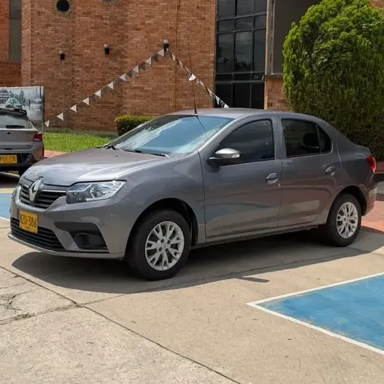 Renault Logan 2025 1.6 Intens