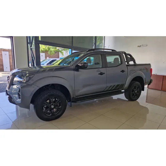 Nissan Frontier 2.3 X-gear + Cd 4x4 At