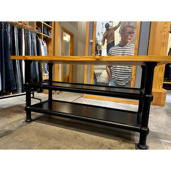 Equipamientos Comerciales. Mesa Rectangular