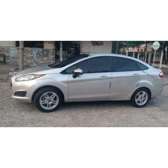 Ford Fiesta 1.6 Hatchback Se