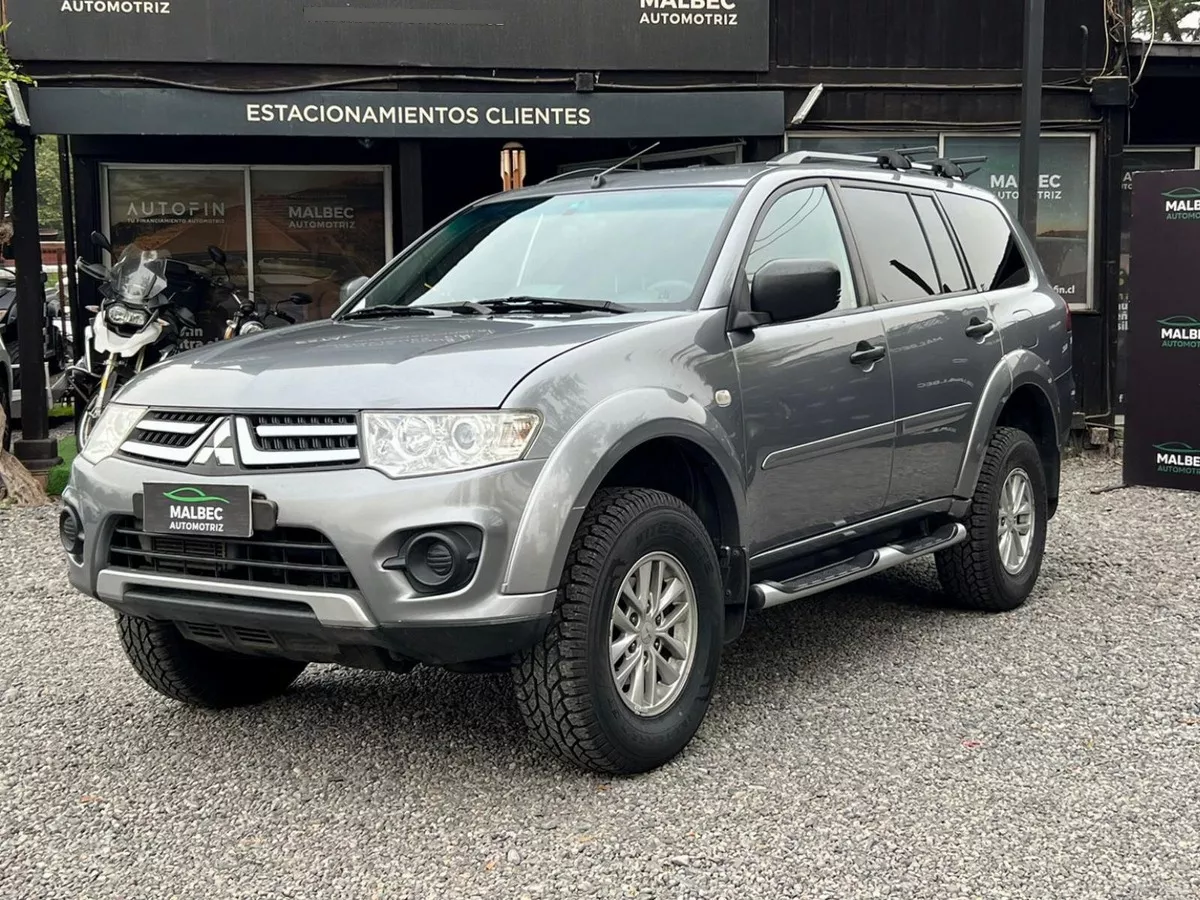 Mitsubishi Montero Sport 2.5 2016