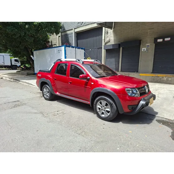Renault Duster Oroch 2.0 Intens 4x4