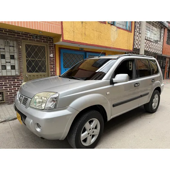 Nissan X-trail 2.5 S Basica