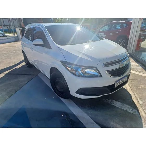 Chevrolet Onix 1.4 Lt 5p